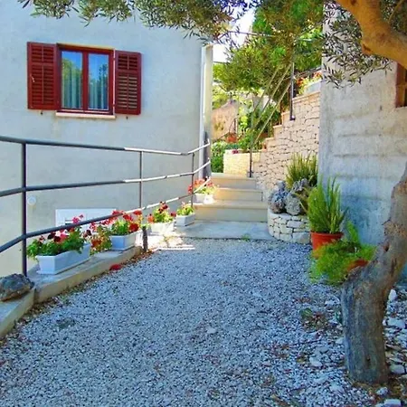 One Bedroom Fanica